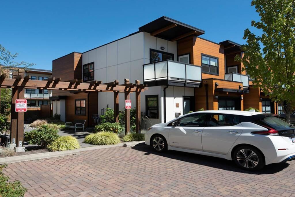 Cedar Hill Sunlit Stay - Bright Spacious & Modern Victoria Dış mekan fotoğraf