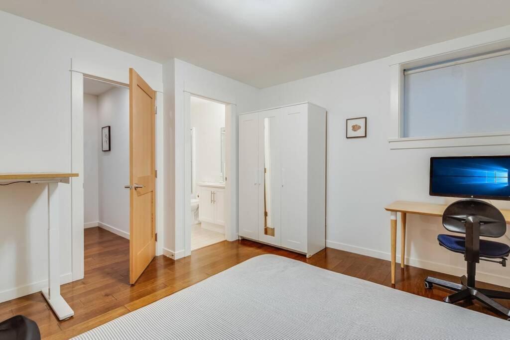 Cedar Hill Sunlit Stay - Bright Spacious & Modern Victoria Dış mekan fotoğraf