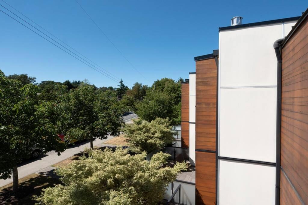 Cedar Hill Sunlit Stay - Bright Spacious & Modern Victoria Dış mekan fotoğraf